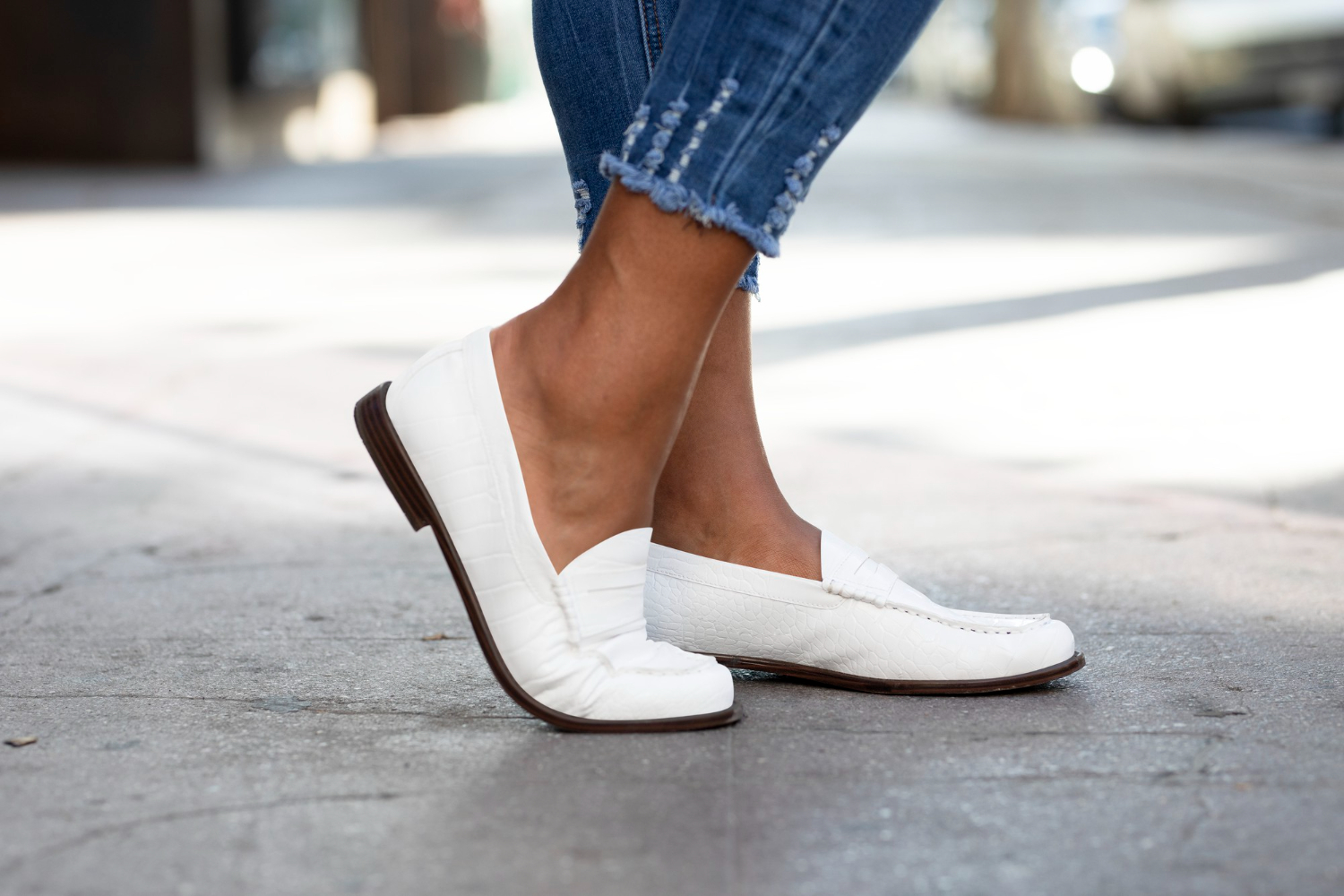 white-leather-loafers-shoes-women-s-fashion